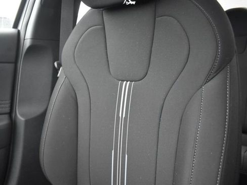 Used 2025 Hyundai Elantra Sport image 10