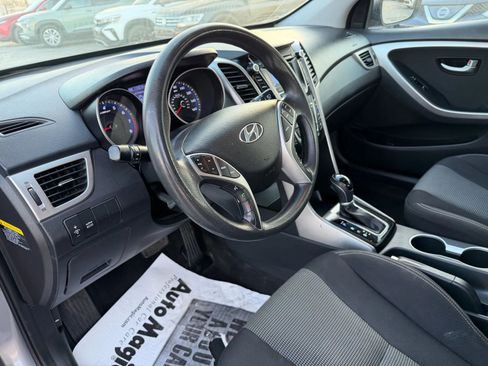 Used 2016 Hyundai Elantra GT image 19