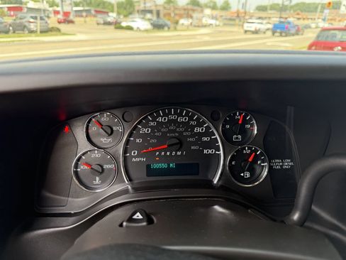 Used 2019 GMC Savana 2500 Extended RWD image 21