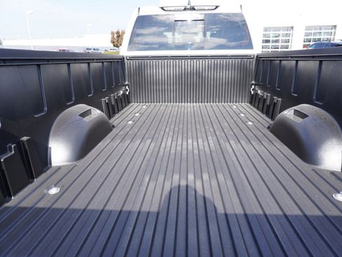 New 2026 Toyota Tundra SR image 10