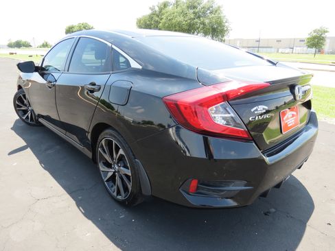 Used 2021 Honda Civic Sport image 5