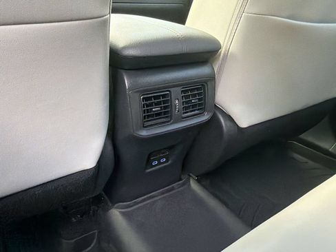 Used 2022 Toyota RAV4 XLE Premium AWD/4WD image 26