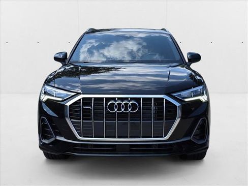 New 2025 Audi Q3 2.0T Premium image 2