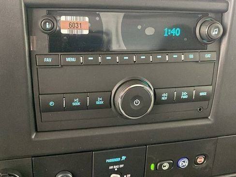 New 2025 Chevrolet Express 3500 w/ Power Convenience Package image 24