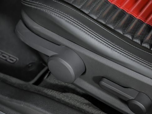 Used 2013 Ford Mustang Shelby GT500 image 24