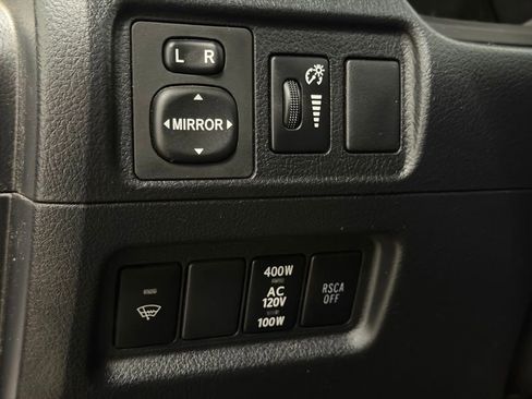 Used 2013 Toyota 4Runner Limited AWD/4WD image 29