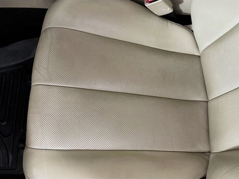 Used 2013 Subaru Outback 2.5i Limited AWD/4WD image 25