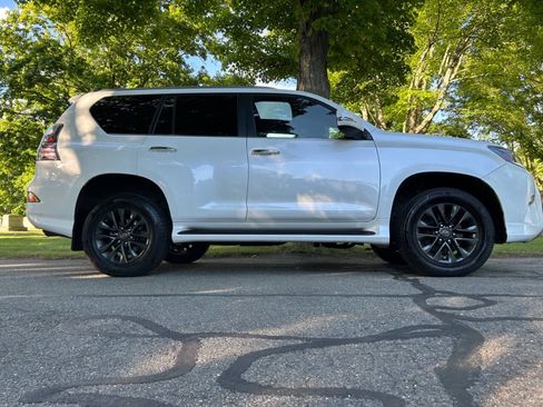 Used 2020 Lexus GX 460 Premium w/ Premium Package AWD/4WD image 35