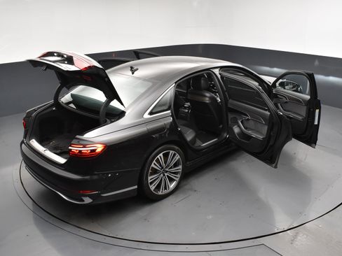 Used 2022 Audi A8 L 3.0T w/ Executive Package image 28
