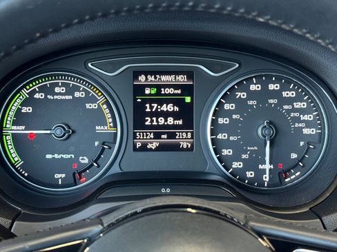 Used 2018 Audi A3 e-tron Premium w/ Sport Package FWD image 23