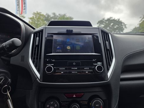 Used 2019 Subaru Crosstrek 2.0i Premium w/ Eyesight System image 18