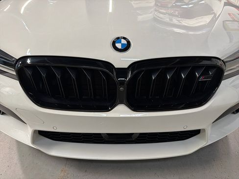 Used 2023 BMW M5 image 10