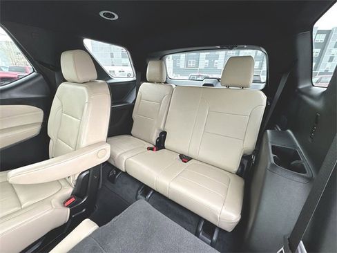 Used 2023 Chevrolet Traverse LT w/ LT Premium Package image 25