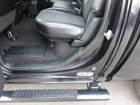 Used 2018 RAM 1500 Sport w/ Sport Premium Group image 29