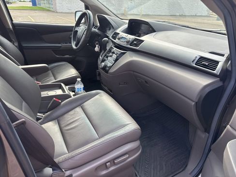 Used 2011 Honda Odyssey EX-L image 8