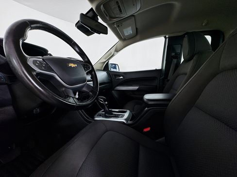 Used 2022 Chevrolet Colorado LT w/ Fleet Safety Package image 20