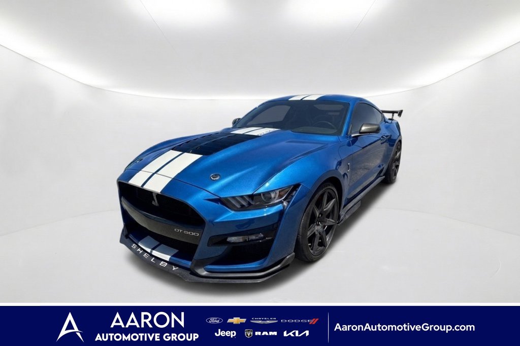 Used 2022 Ford Mustang Shelby GT500 w/ Carbon Fiber Track Pack RWD image 1