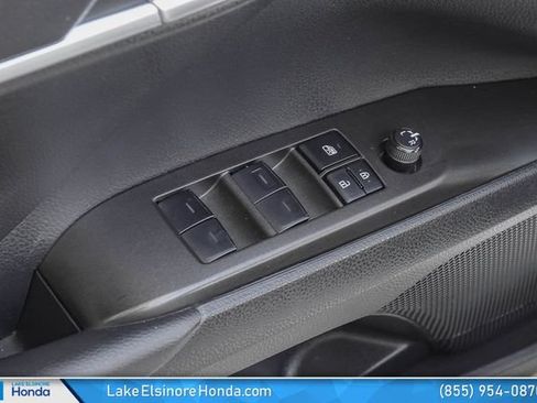 Used 2024 Toyota Camry SE FWD image 14