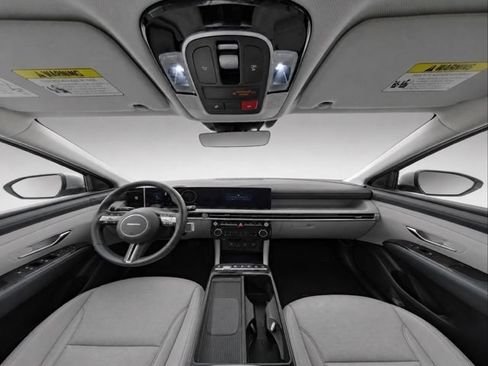 Used 2025 Hyundai Tucson Limited AWD/4WD image 15