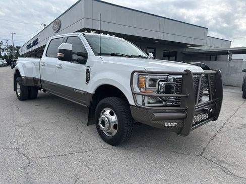 Used 2021 Ford F350 Lariat w/ Lariat Ultimate Package AWD/4WD image 20