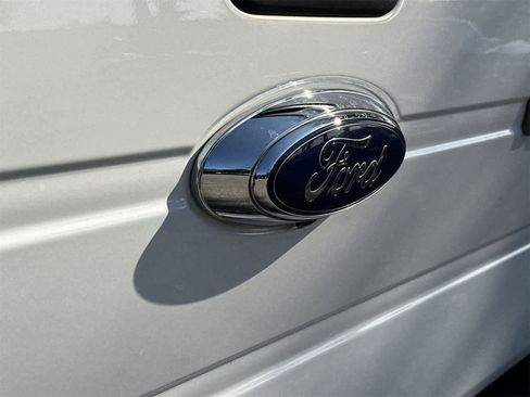 Used 2013 Ford F150 Raptor w/ Luxury Equipment Group image 10