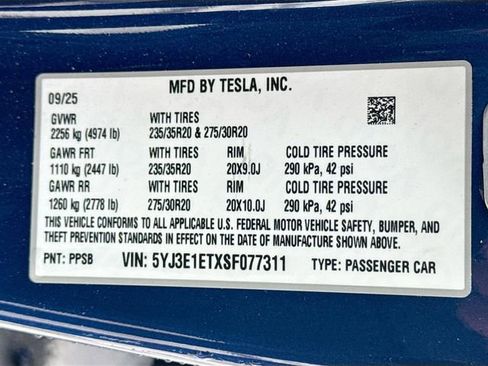 Used 2025 Tesla Model 3 Performance image 32