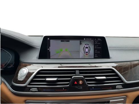 Used 2022 BMW 740i xDrive w/ Premium Package AWD/4WD image 52