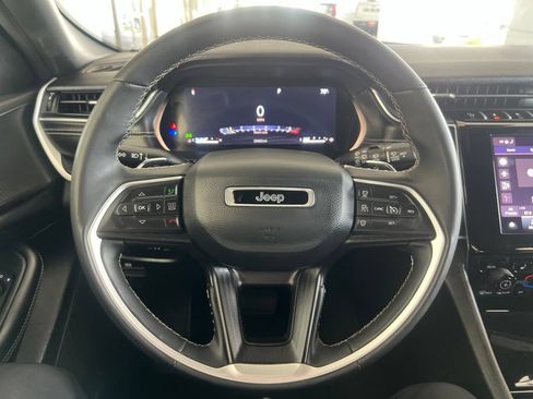 Used 2023 Jeep Grand Cherokee L Laredo AWD/4WD image 58