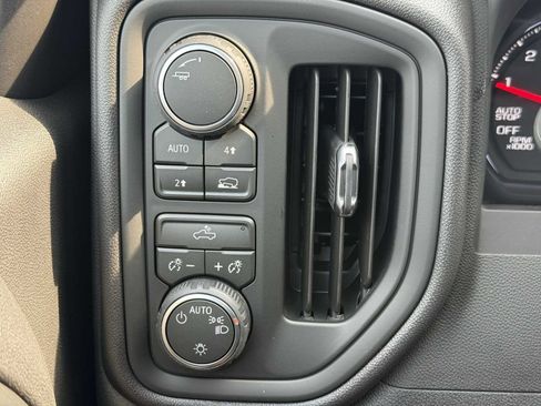 Used 2017 Chevrolet Silverado 1500 LT w/ All Star Edition AWD/4WD image 27