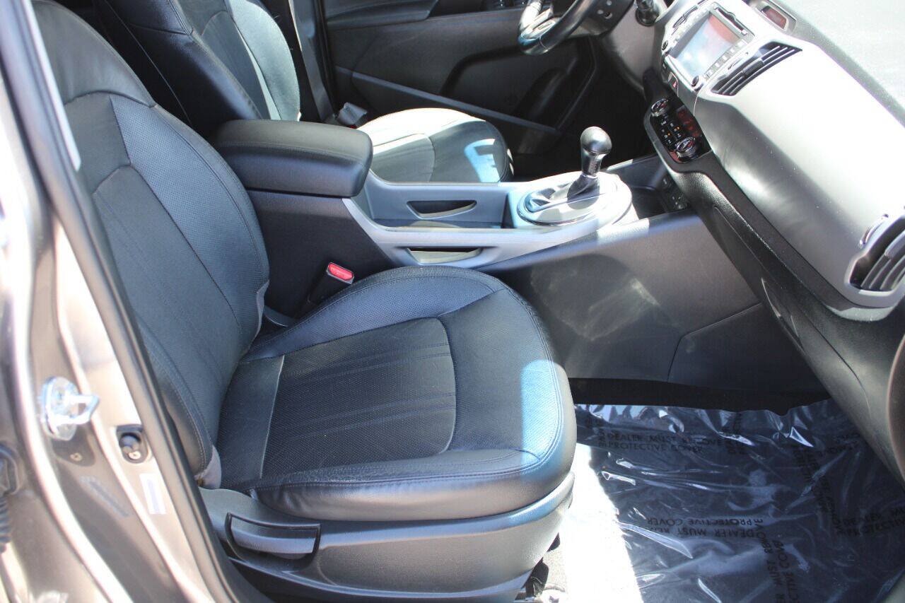Used 2015 Kia Sportage EX FWD image 12