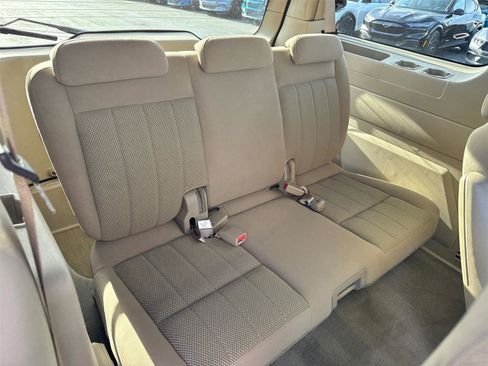 Used 2004 Mercury Monterey Convenience FWD image 18