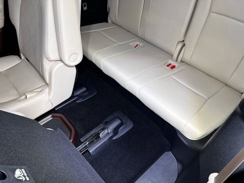 Certified 2020 Toyota Highlander Platinum image 49