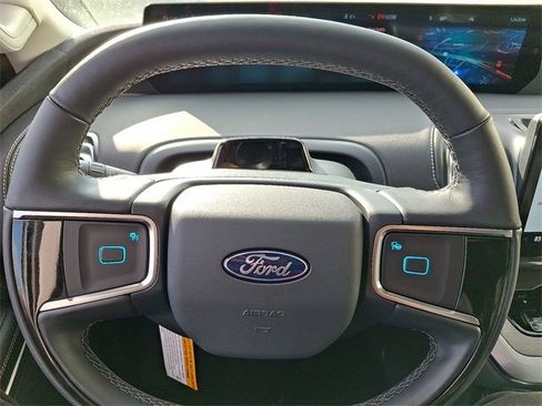 New 2025 Ford Expedition Max Platinum w/ Driver's Package image 16