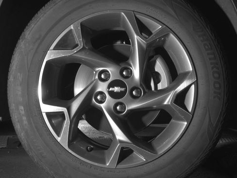 Used 2025 Chevrolet Trax LT w/ LT Convenience Package image 13