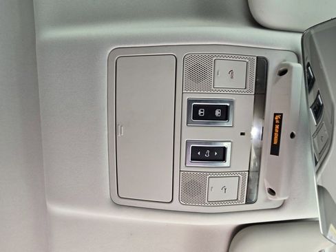 Used 2020 Land Rover Defender 110 HSE image 36