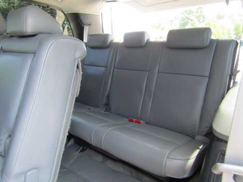 Used 2008 Toyota Sequoia Limited AWD/4WD image 16