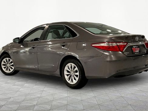 Used 2015 Toyota Camry LE FWD image 4