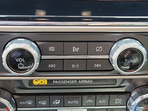 Certified 2022 Ford F250 Platinum AWD/4WD image 31
