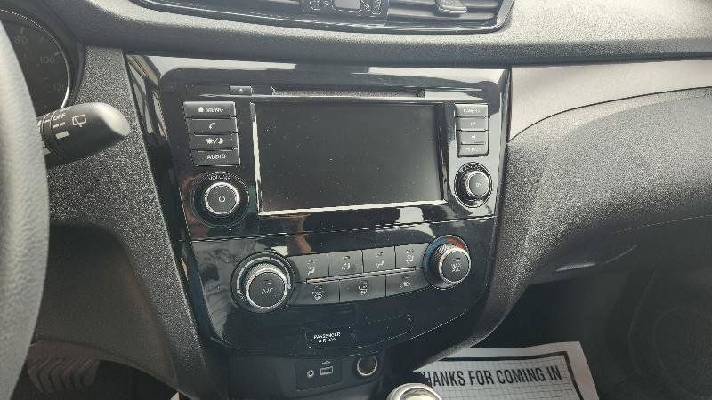 Used 2022 Nissan Rogue Sport S AWD/4WD image 12