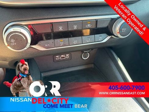 Used 2025 Nissan Altima 2.5 SV FWD image 24