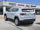 New 2025 Jeep Compass Latitude image 4