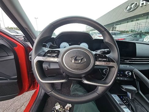 Certified 2023 Hyundai Elantra SEL w/ Convenience Package image 15