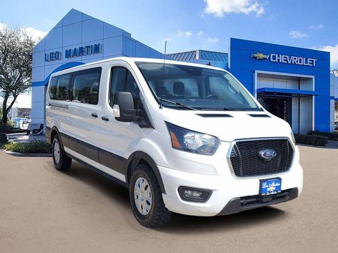 Used 2023 Ford Transit 350 XLT image 2