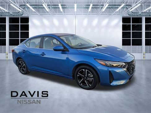 Used 2024 Nissan Sentra SV image 1