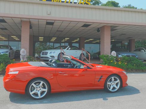 Used 2013 Mercedes-Benz SL 550 image 7