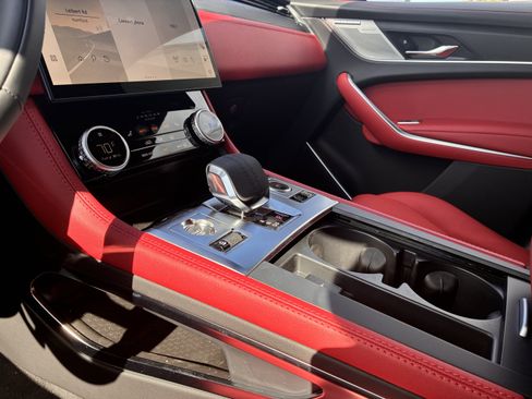 Used 2026 Jaguar F-PACE R-Dynamic S image 15