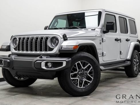 Used 2024 Jeep Wrangler Unlimited Sahara w/ Technology Group AWD/4WD image 1