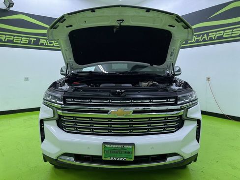 Used 2022 Chevrolet Suburban Premier AWD/4WD image 4