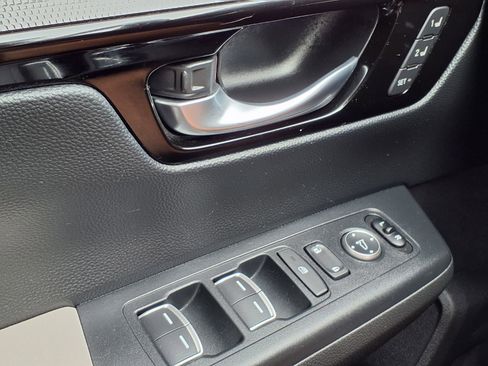 Used 2024 Honda CR-V EX-L image 11