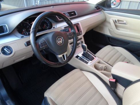 Used 2015 Volkswagen CC Sport FWD image 2